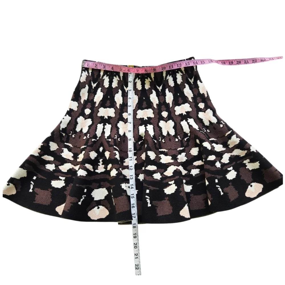 Express New Body Contour High Waist Stretch Curl Hem Brown Black Skirt Small - Picture 7 of 11